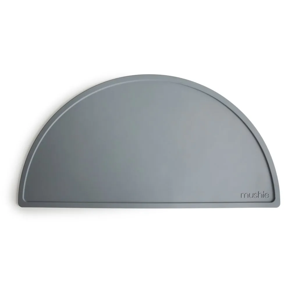 Silikonski podmetač Mushie mat stone