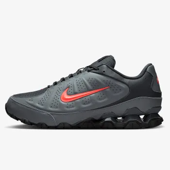 Nike Reax 8