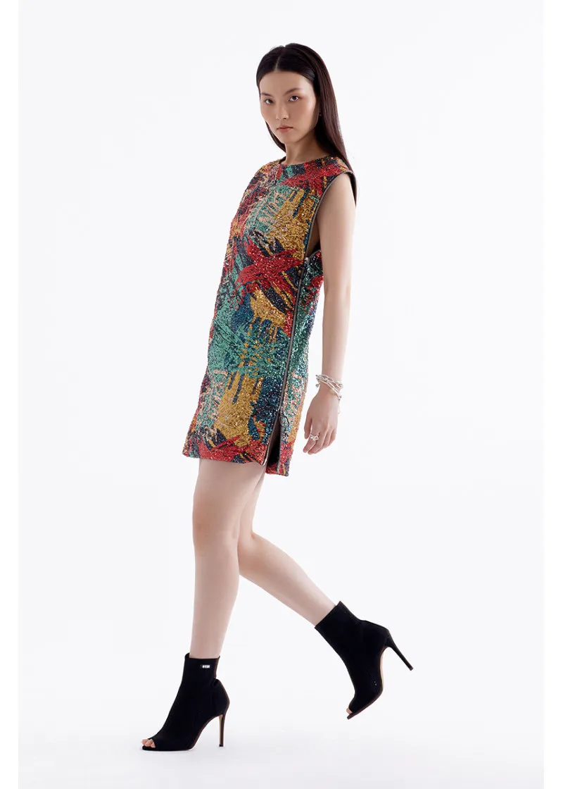 DRESS