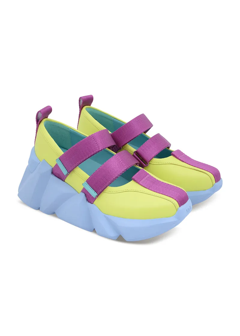Space Kick Jane-Lady Casual