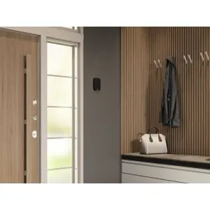Ajax KeyPad Plus bela bežična tastatura za alarm sa DESFire čitačem
