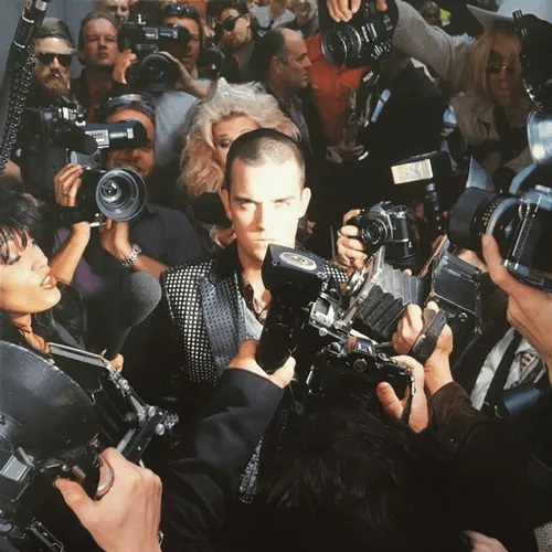 Robbie Williams Life Thru A Lens