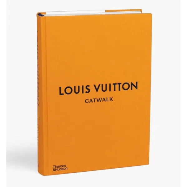 LOUIS VUITTON CATWALK