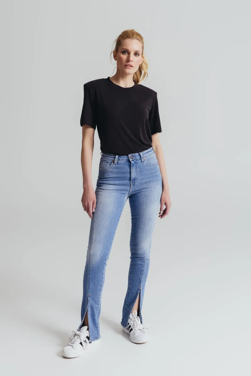 Farmerke slim kroja sa prorezima i visokim strukom -model 228