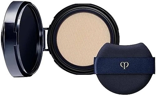 Cle De Peau Beaute Radiant Cushion Foundation Natural SPF25 PA+++ Refill Osvetljujući tečni puder u sunđeru