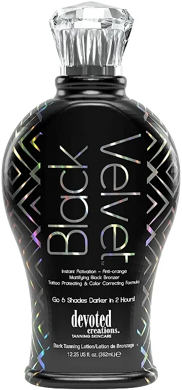 Devoted Creations Cream For Solarium Black Velvet For Instant Dark Tan, Skin Imperfections Mattifying Effect Krema za solarijum koja pruža trenutnu tamnu preplanulost, matirajući efekat i smanjenje nesavršenosti kože