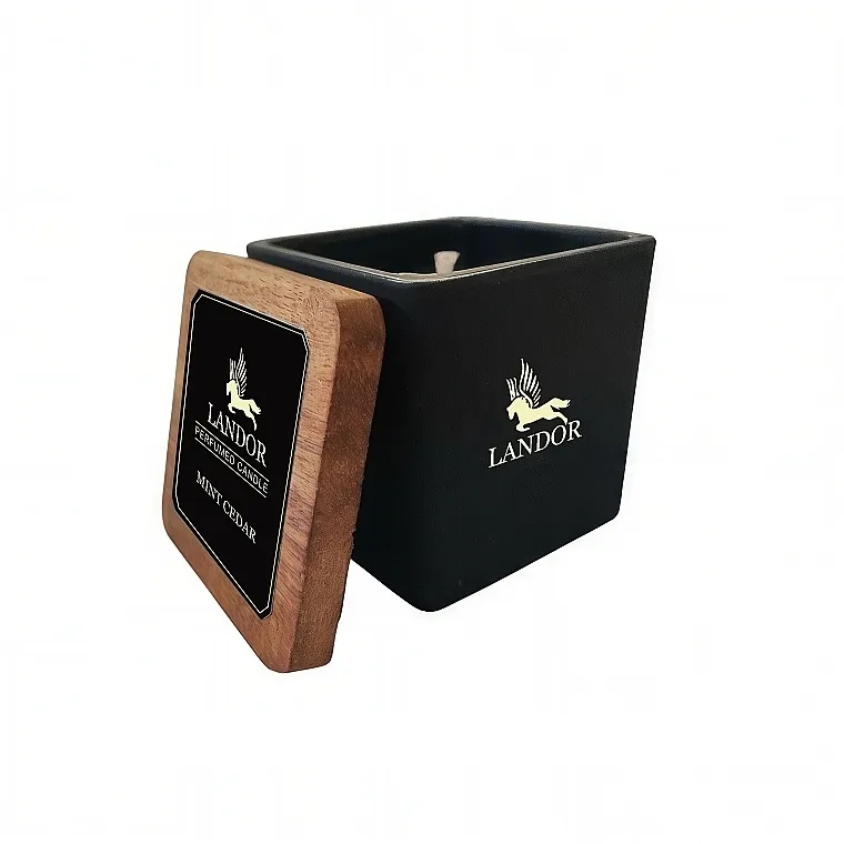 Landor Mint Cedar Perfumed Candle Mirišljava sveća
