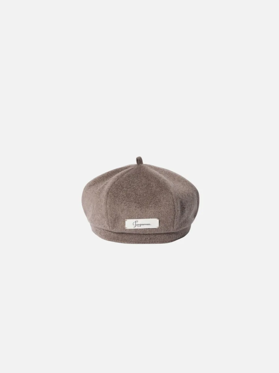 JACQUEMUS beretka