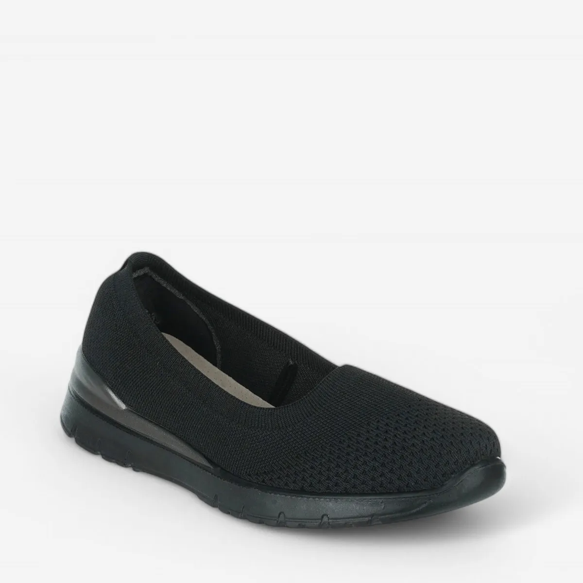 N82703