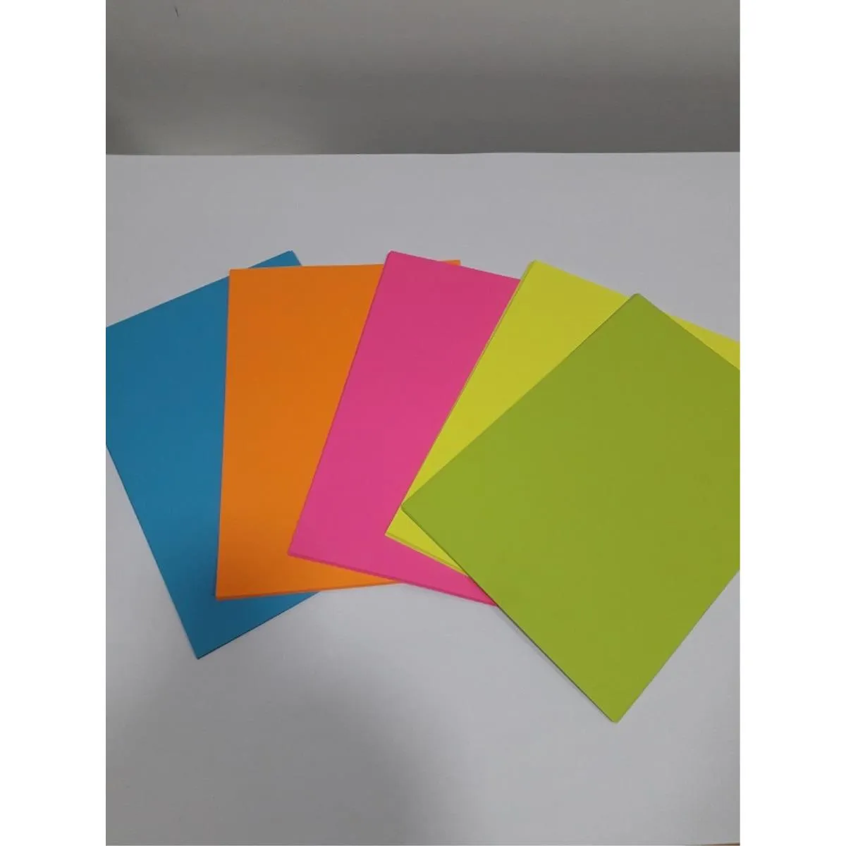 DOUBLE A PAPIR 80G NEON MIX 1/100L (5X20)