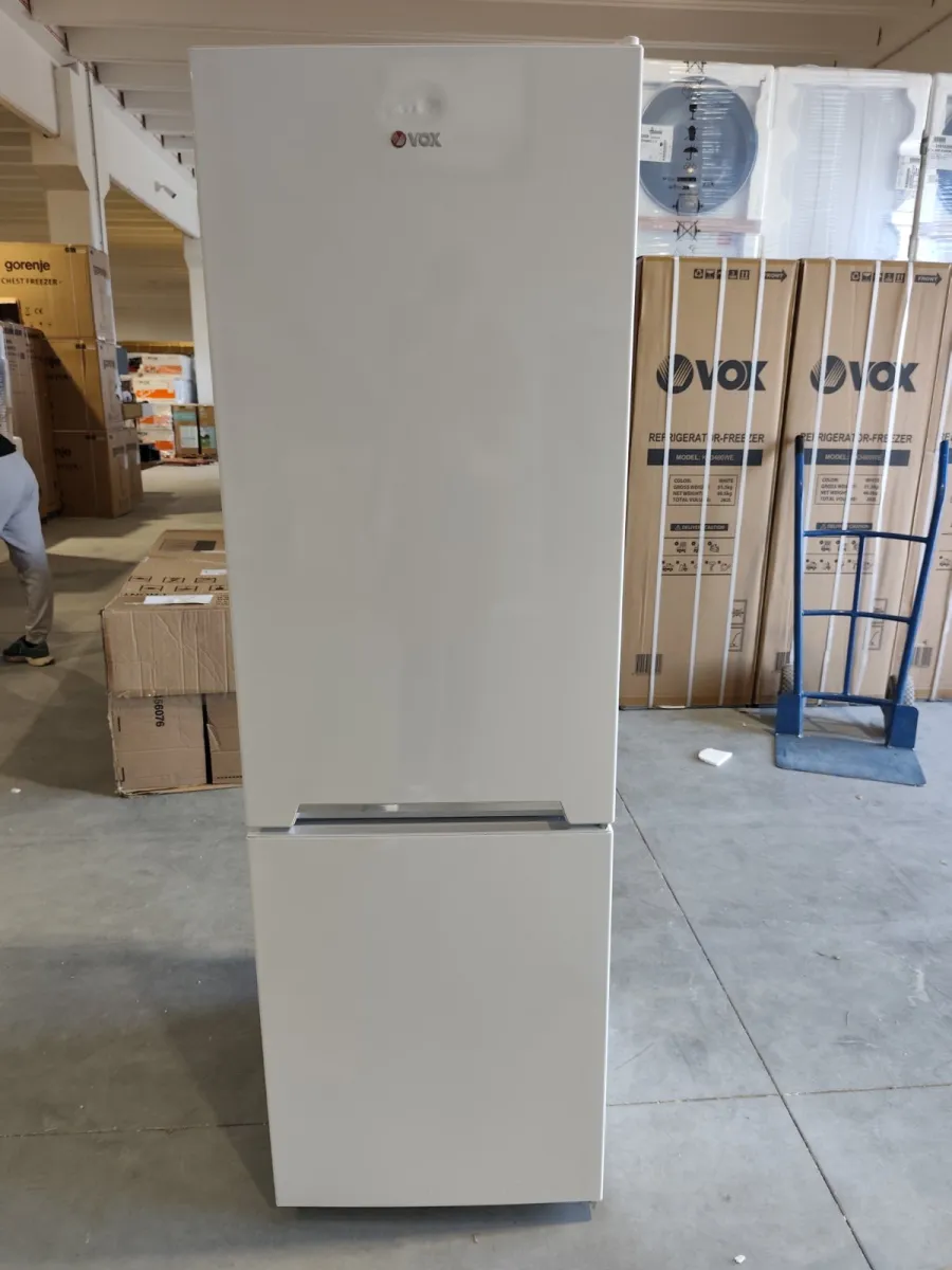 B-roba VOX Kombinovani frižider KK3300E