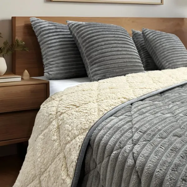 TEXTIL ŠTEP DEKA LAURA LUX 140X200/100GR